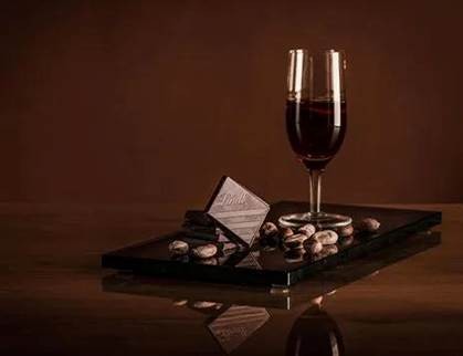 LINDT EXCELLENCE 85% COM ZINFANDEL